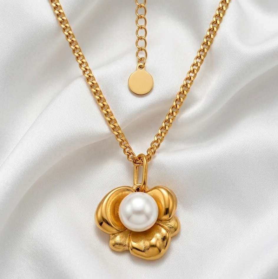 Sinaya Jewels Elegant Floral Pearl Pendant Necklace