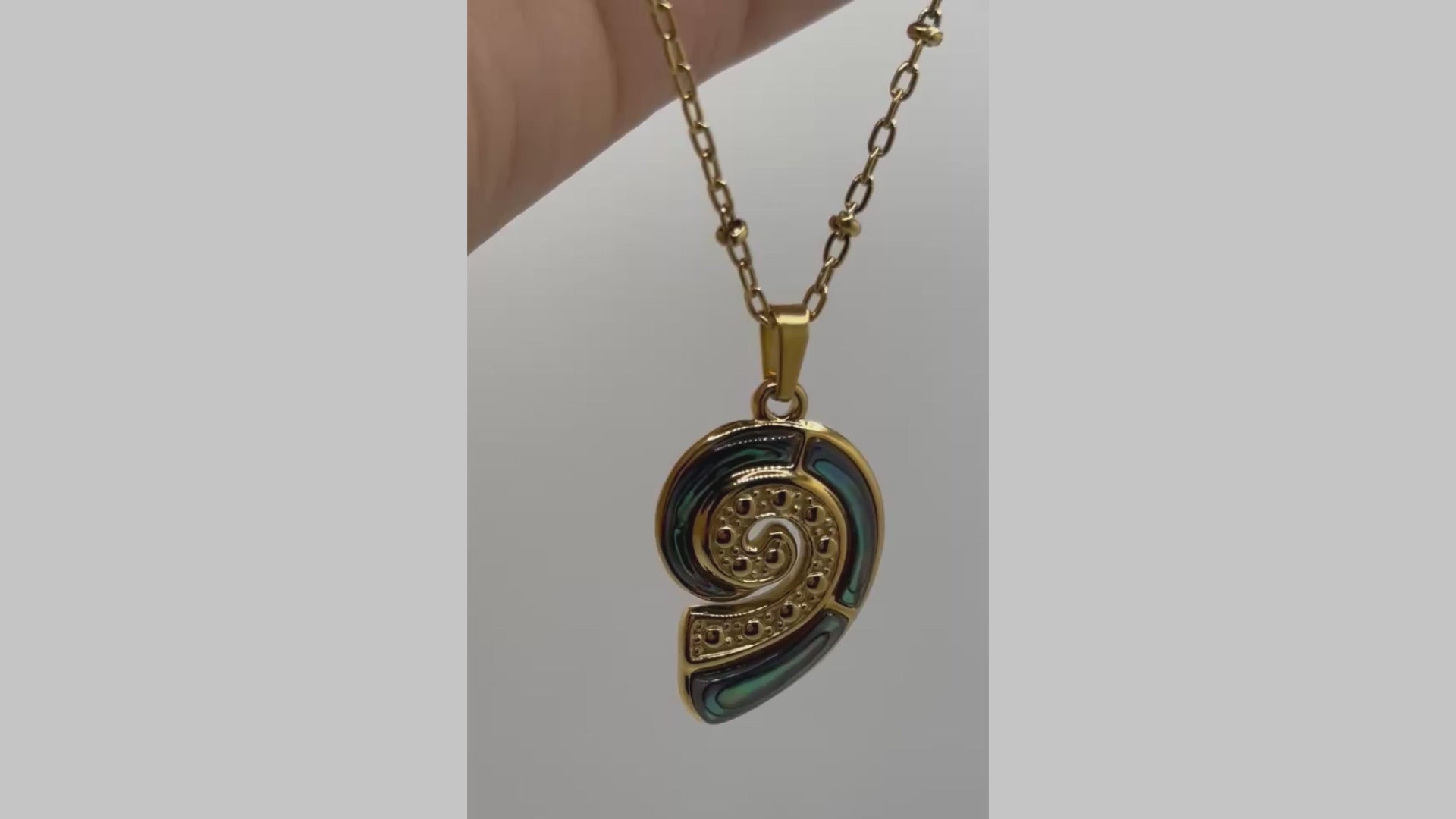 Sinaya Jewels Elegant Spiral Abalone Shell Necklace