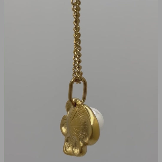 Sinaya Jewels Elegant Floral Pearl Pendant Necklace